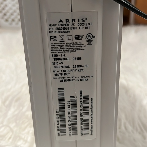 Arris Surfboard - High-Speed Internet Modem - Picture 5 of 7